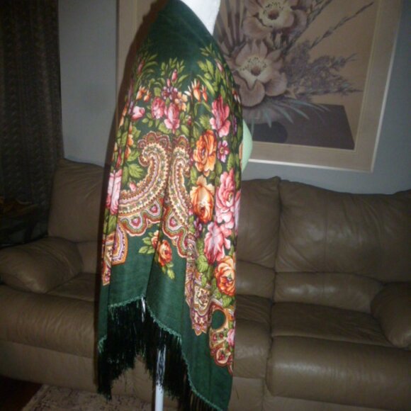 🌺🌿 Colorful Authentic Russian-Style Wool Blend Fringe Shawl 🌿🌺 - Picture 3 of 16